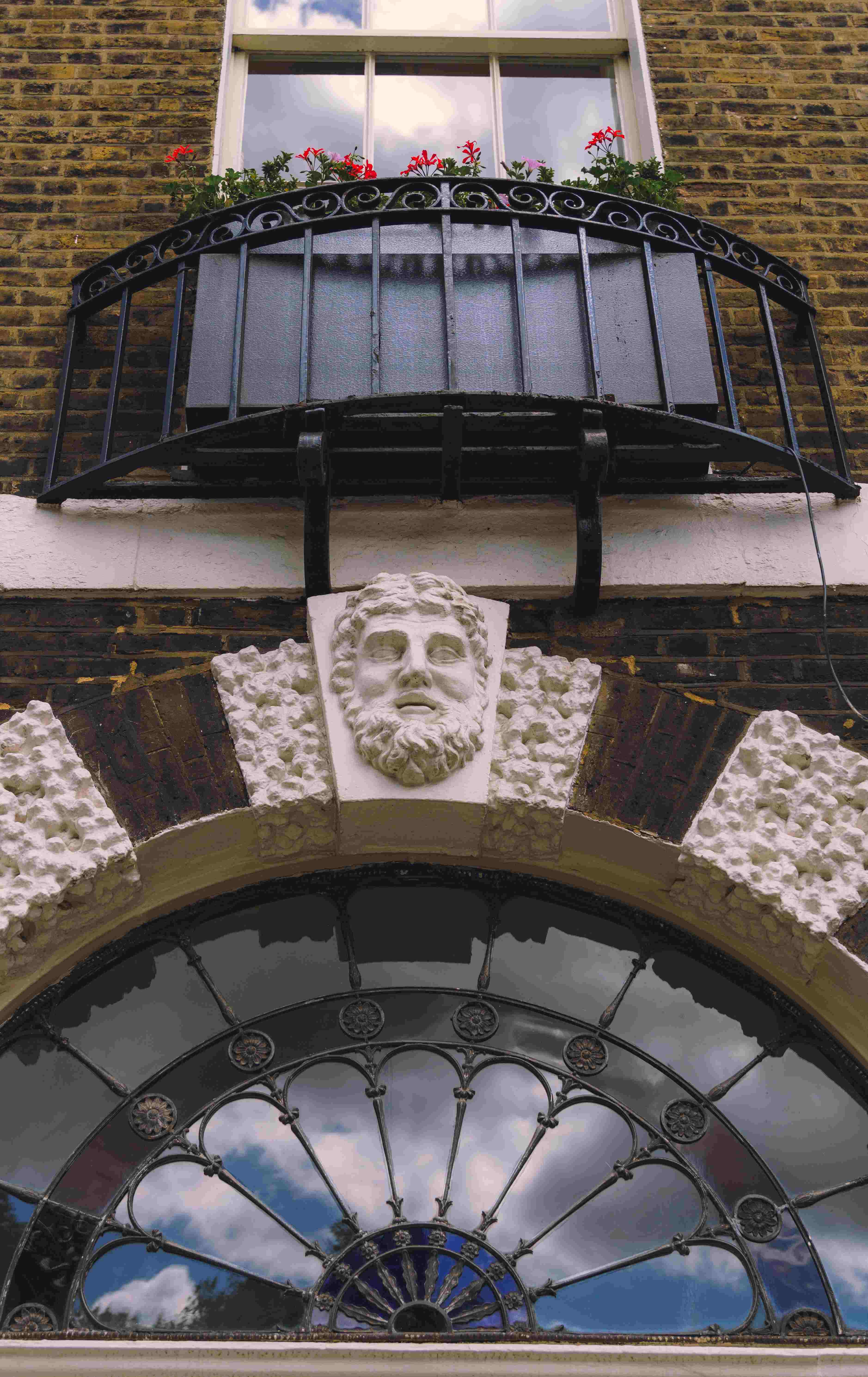 Head Sculpture (Medium)